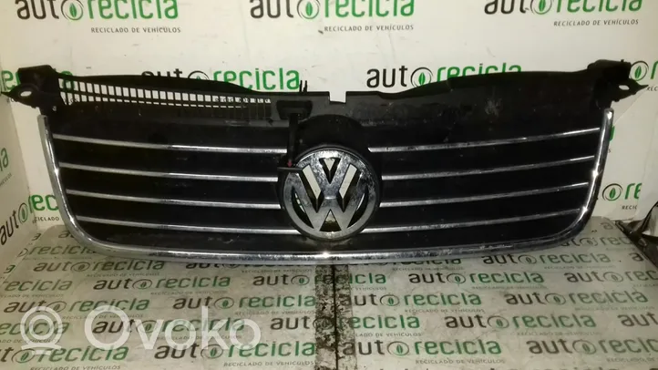 Volkswagen PASSAT Atrapa chłodnicy / Grill 