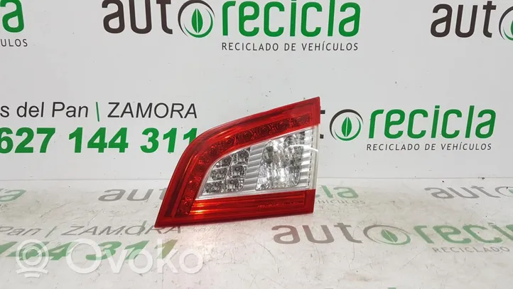 Peugeot 508 RXH Luz trasera/de freno 9686780580