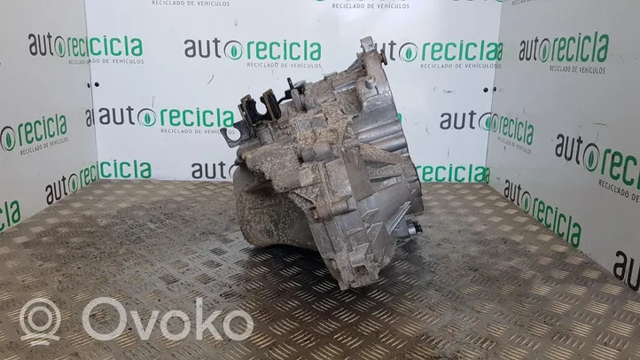 Volvo S80 Mechaninė 5 pavarų dėžė 1023704