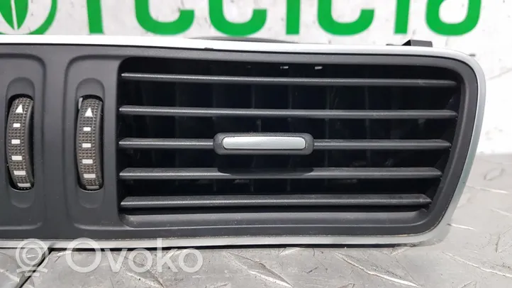 Volkswagen PASSAT Dash center air vent grill S0911438