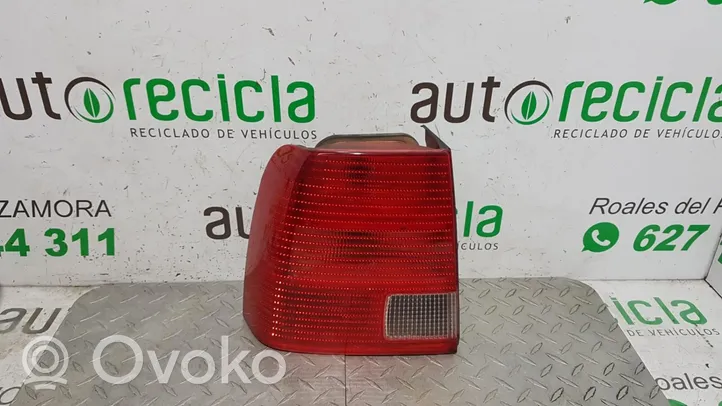 Volkswagen PASSAT Lampa tylna 