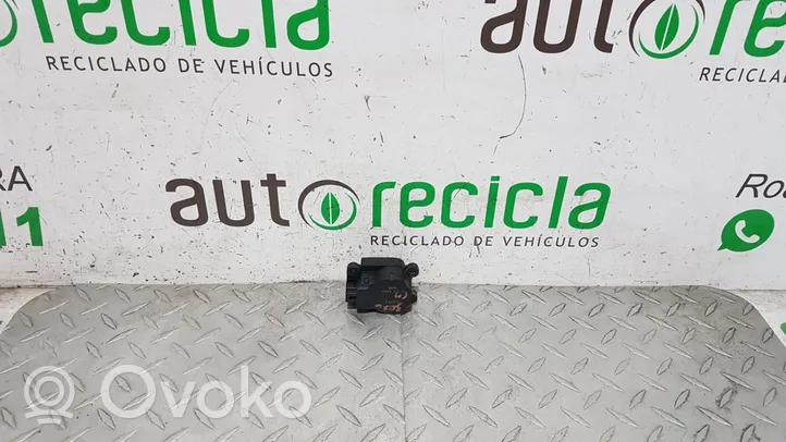 Citroen C4 I Moteur actionneur de volet de climatisation 41047324