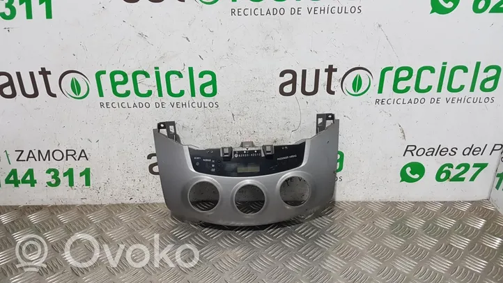 Toyota RAV 4 (XA20) Monitor/display/piccolo schermo 8392042010