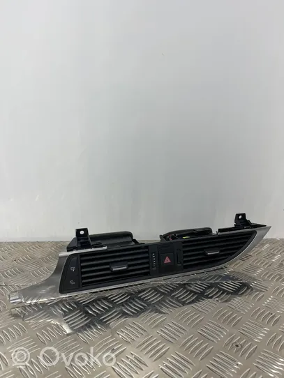 Audi A6 C7 Griglia di ventilazione centrale cruscotto 4G1820951