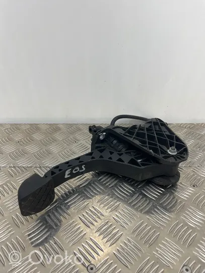 Volkswagen Eos Clutch pedal 1K1721059ER