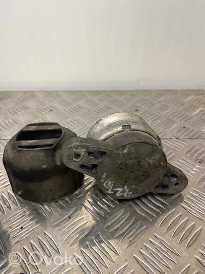 Audi A8 S8 D3 4E Supporto della scatola del cambio 4E0399151CE