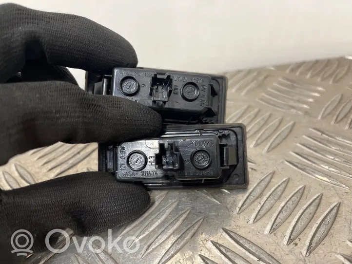 Audi Q5 SQ5 Lampa oświetlenia tylnej tablicy rejestracyjnej 4G0943021