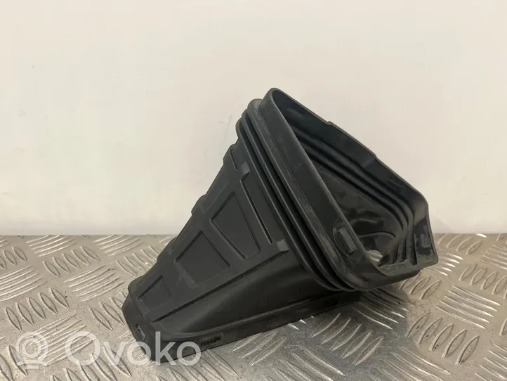 Audi Q5 SQ5 Oro paėmimo kanalo detalė (-ės) 8R0129739