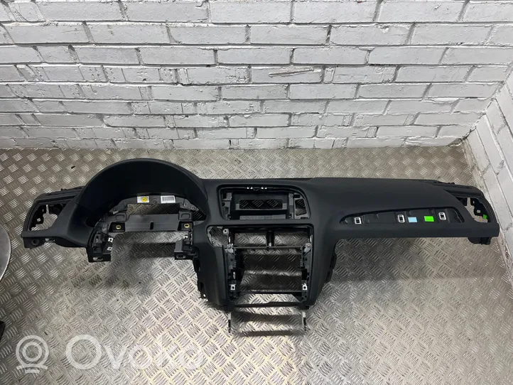 Audi Q5 SQ5 Dashboard 8R1857735C