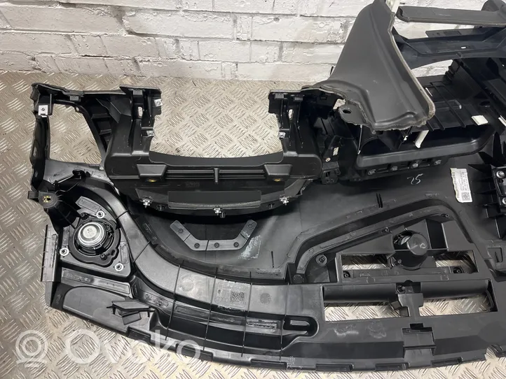 Audi Q5 SQ5 Панель 8R1857735C