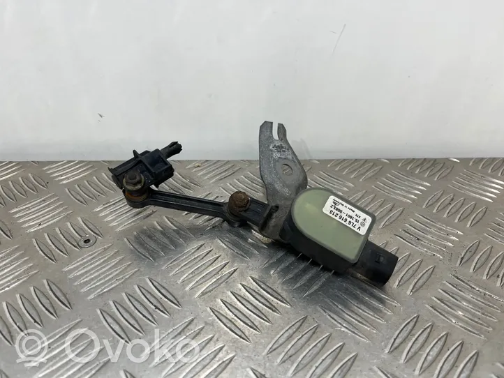 Audi Q7 4L Sensor de nivel del faro delantero/principal 7L6616213