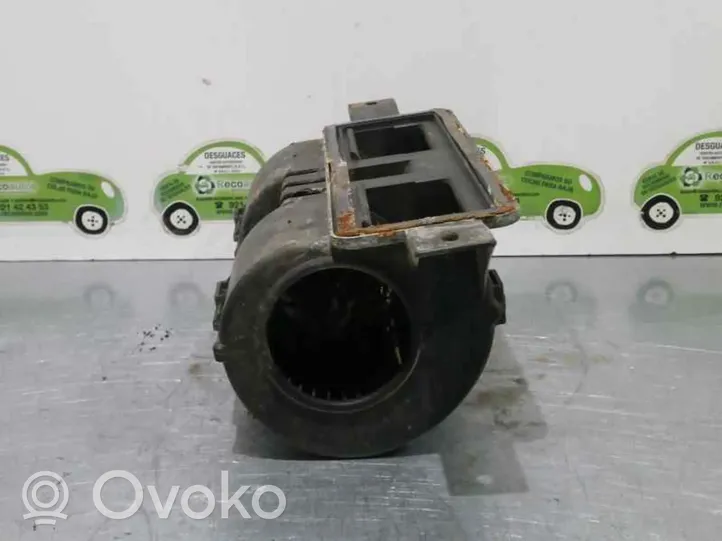 Ford Escort Salono oro mazgo plastikinis korpusas 1015485