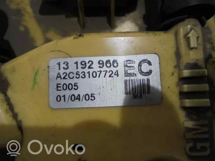 Opel Meriva A Pompe à carburant 13192966