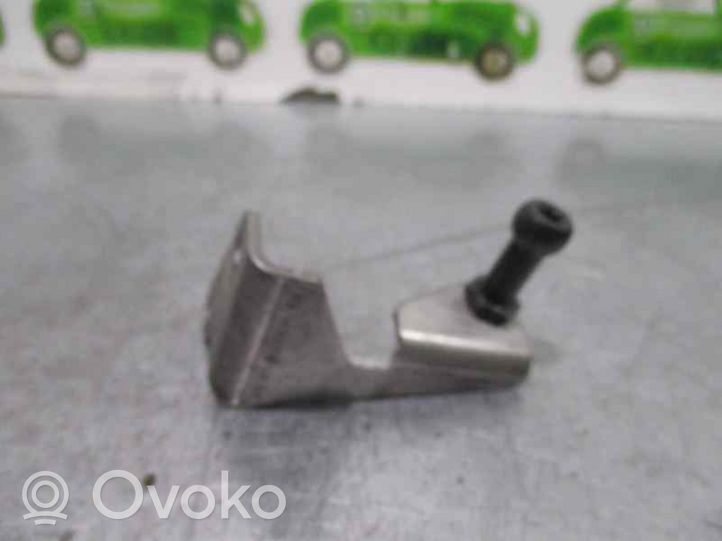 Mercedes-Benz B W246 W242 Altra parte del motore A6510109915