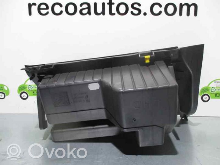 KIA Sorento IV Vano portaoggetti 13205097