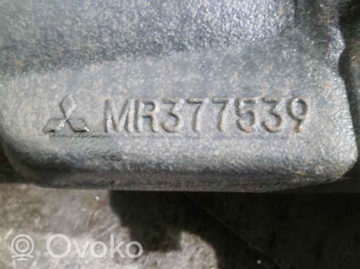 Mitsubishi Montero Etutasauspyörästö MR377539