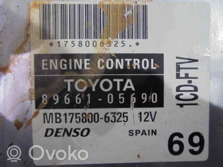 Toyota Avensis T250 Centralina/modulo del motore 8966105690