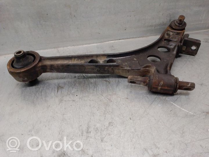 Hyundai Trajet Triangle bras de suspension inférieur avant 545103A000