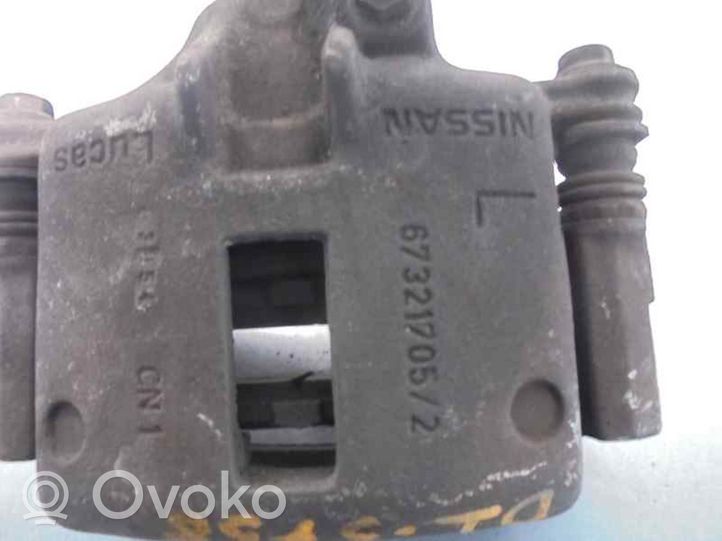 Nissan Micra Zacisk hamulcowy przedni 673217052