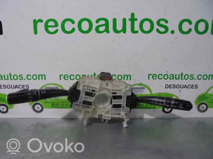 Subaru Legacy Interrupteur d’éclairage 83111AE43D