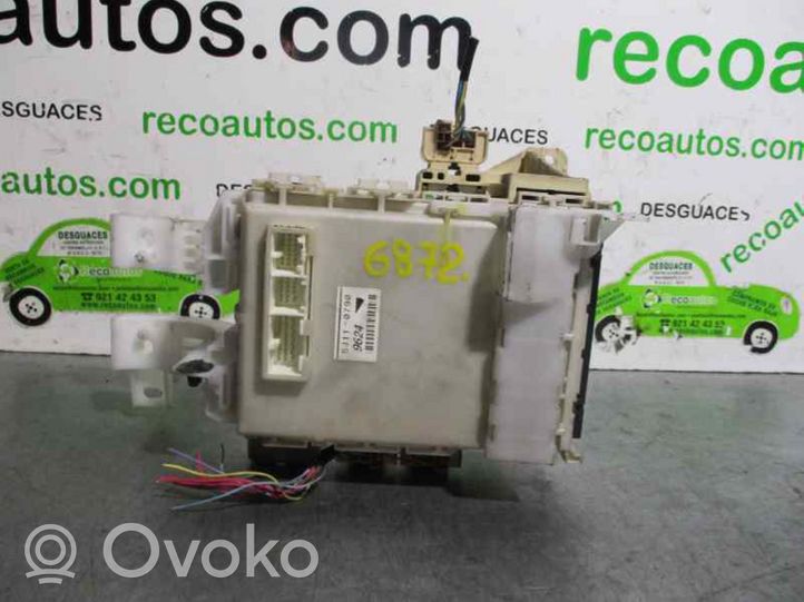 Toyota Yaris Module de fusibles 819800D010