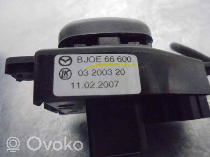 Mazda 3 Przycisk regulacji lusterek bocznych BJOE66600