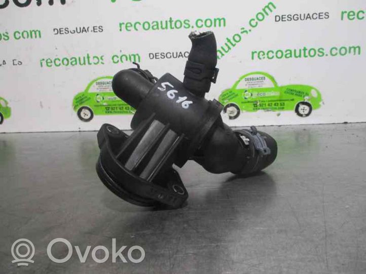 Volkswagen Golf V Thermostat 03L121111AE