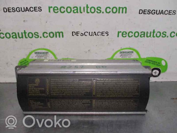 Volkswagen New Beetle Airbag del passeggero 1C8888204E