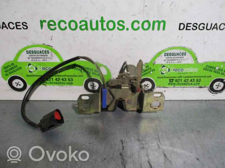 Ford Mondeo MK I Blocco chiusura del portellone 93BBF43200AE