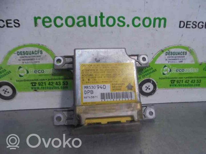 Mitsubishi Montero Module de contrôle airbag MR530940