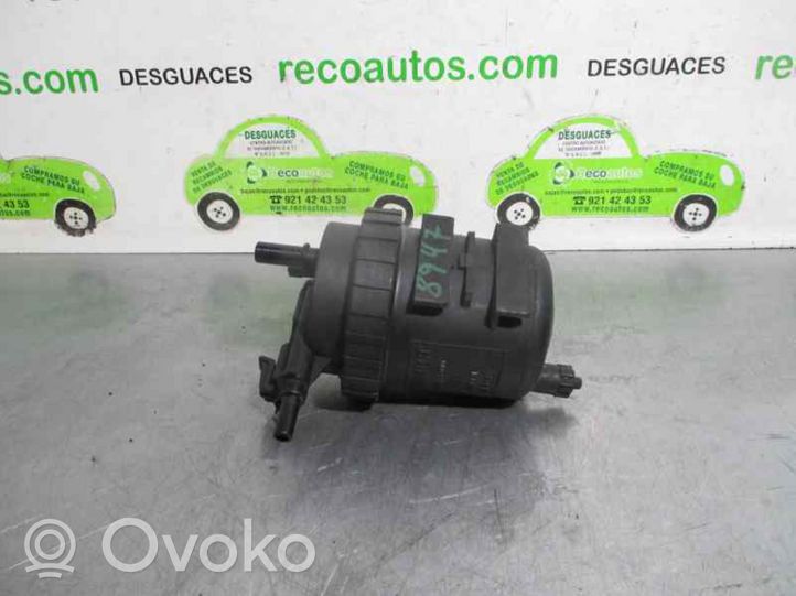 Renault Clio III Boîtier de filtre à carburant 7700116000