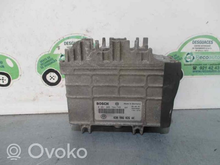Volkswagen Polo Moottorin ohjainlaite/moduuli 030906026AK
