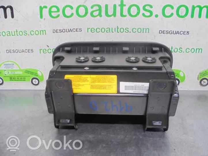 KIA Carens I Airbag de passager K2C257K50B