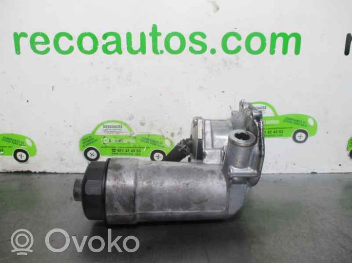 Audi A4 S4 B5 8D Supporto di montaggio del filtro dell’olio 059115405E