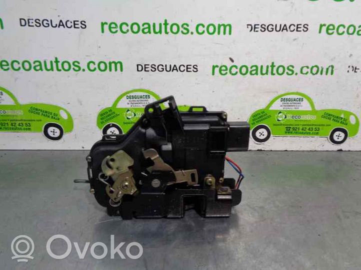 Audi A6 S6 C5 4B Etuoven lukko 4B1837015B