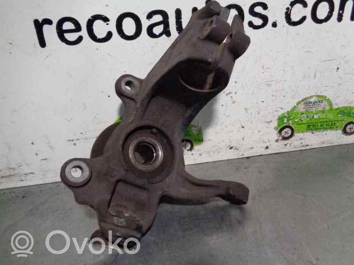 Ford Mondeo MK IV Fuso a snodo con mozzo ruota anteriore 60912C300