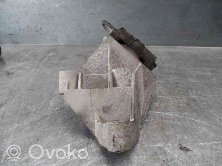 Renault Twingo I Engine mount bracket 7700412094