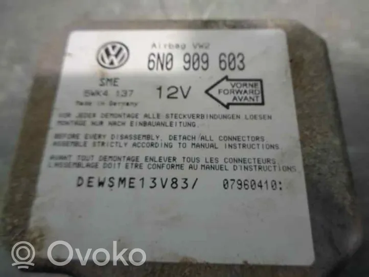 Volkswagen Transporter - Caravelle T4 Sterownik / Moduł Airbag 6N0909603