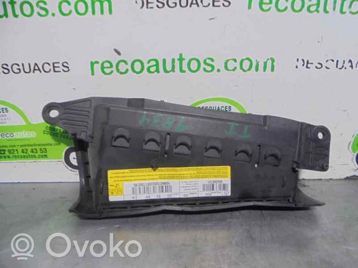 Mercedes-Benz B W245 Takaoven turvatyyny 169860150