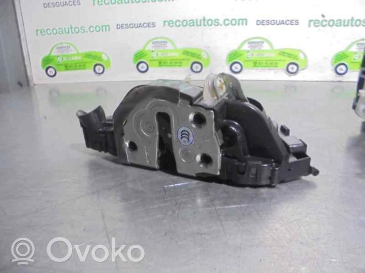 Toyota Prius (XW50) Serrure 6903047081