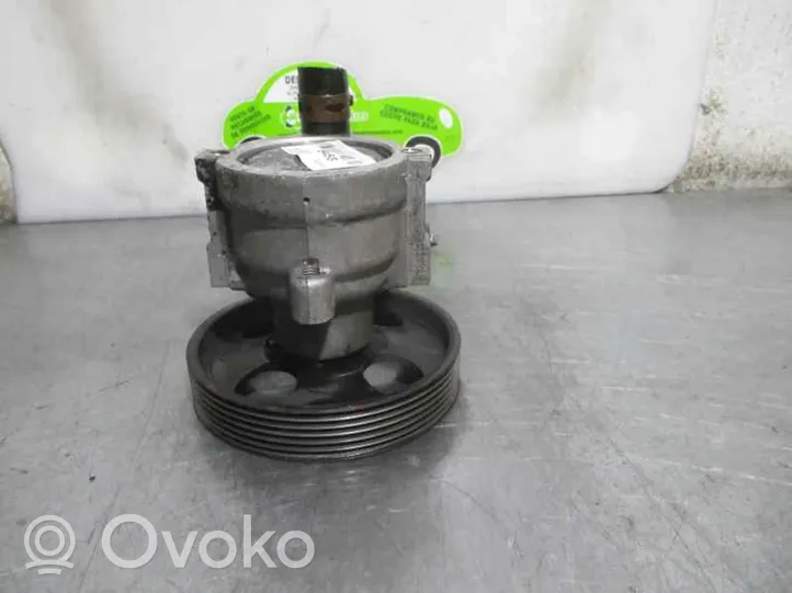 Renault Laguna I Pompe de direction assistée 820013165