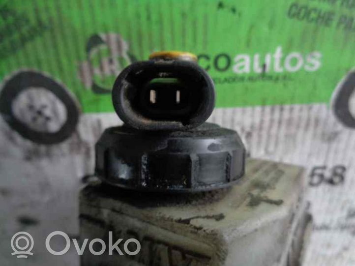 Renault Kangoo III Główny cylinder hamulca 7700417649