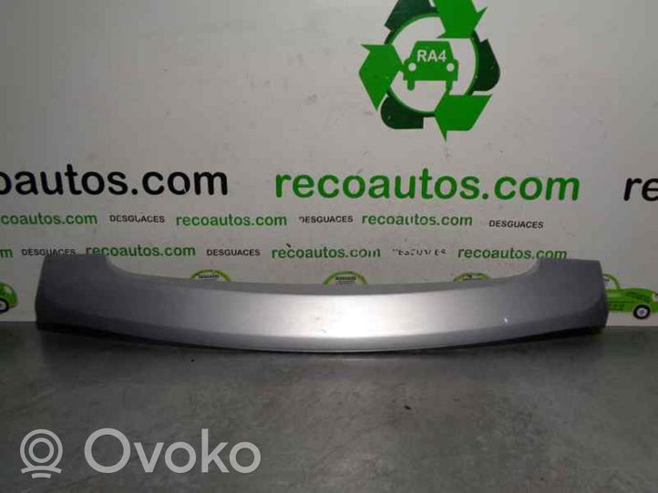 KIA Rio Becquet de coffre 872101G200