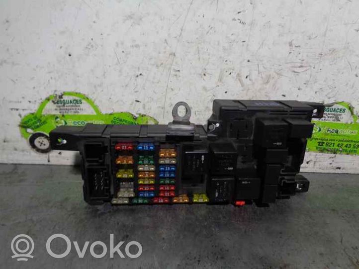 Volvo S60 Module de fusibles 518828009