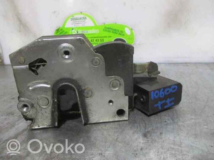 BMW 7 E38 Serratura portiera anteriore 51218122204