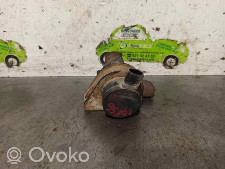 Volkswagen Transporter - Caravelle T5 Pompe de circulation d'eau 7H0965561A