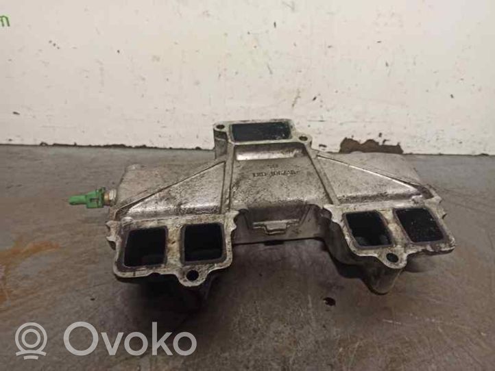 Rover Rover Всасывающий коллектор LKB106730