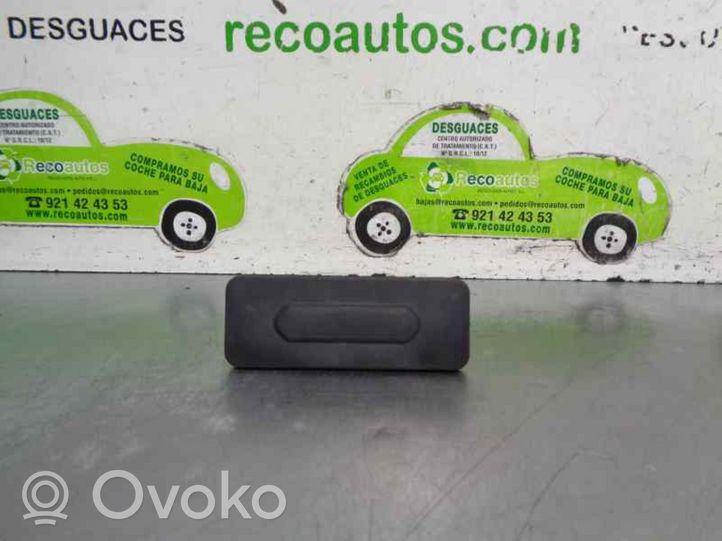 Renault Megane IV Tailgate trunk handle 906069264R