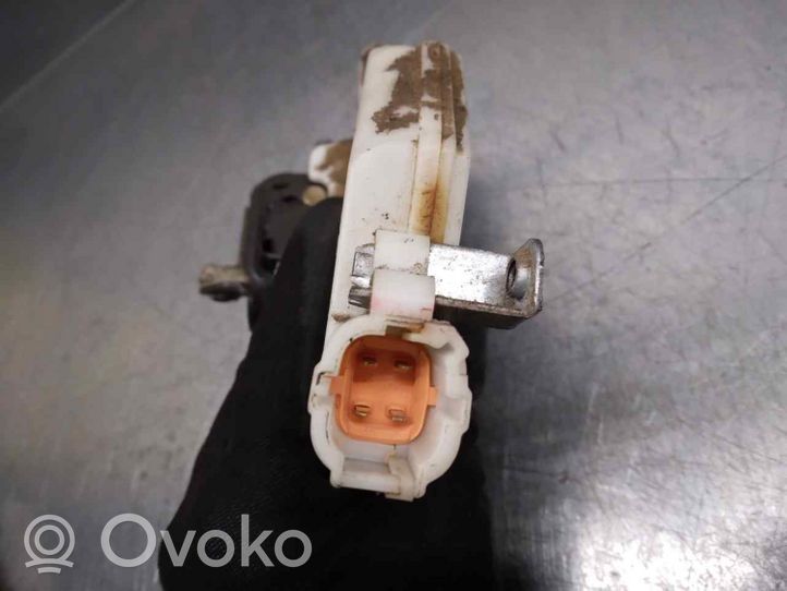 Nissan Maxima Etuoven lukko 8255279907