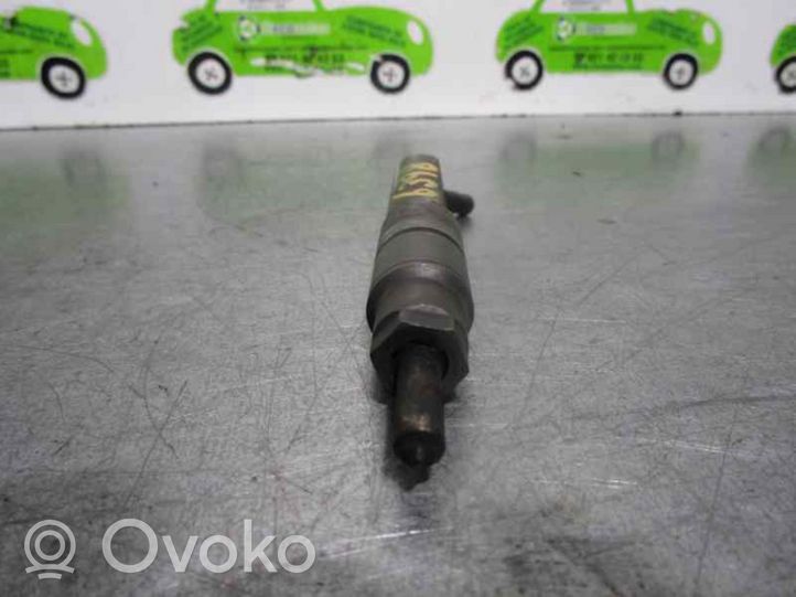 Volkswagen Bora Injecteur de carburant 038130202A